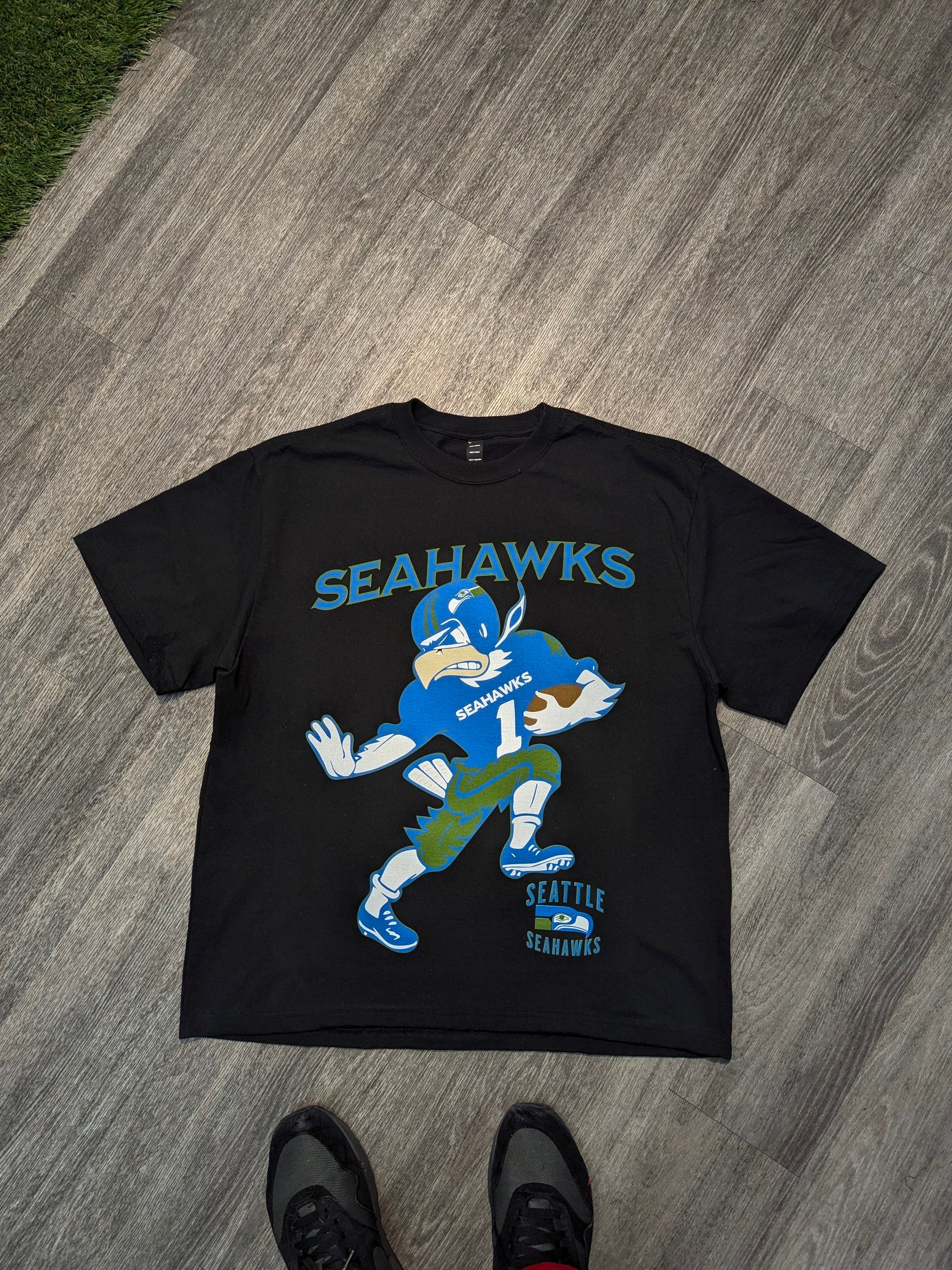 I love the Seahawks. (Black) – Onimisport